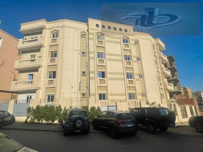 فرصة نادرة. . شقة تشطيب فاخر بأعلى المواصفات في جاردينيا بسعر يصعب تكراره!  إذا كنت بتدور على شقة جاهزة للسكن بدون أي مصاريف إضافية، فدي من أفضل الفرص