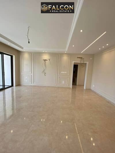 Immediate handover of a finished apartment, ready for viewing, sea view, on a typical floor, installment plan available.