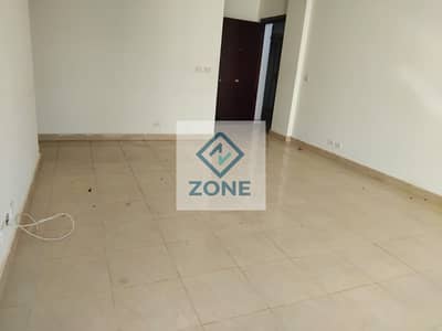 A great deal on an apartment for sale in Madinaty, 124 square meters, open view, next to the food court and bus stop B6