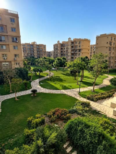 مدينتي اجر شقة في B6 جنب الخدمات