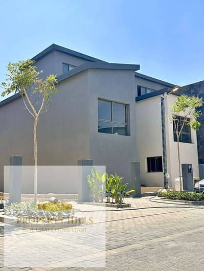 Duplex for Sale in Patio Sola with a Spacious Layout, Private Garden, the Best Payment Plans, and the Lowest Price in the Market