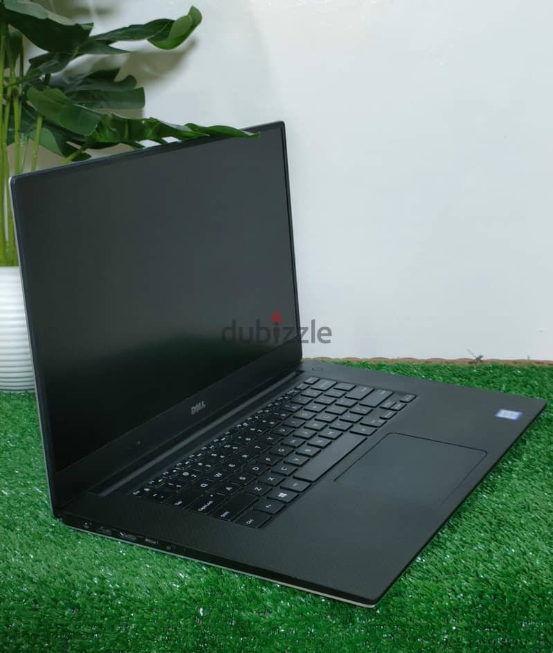 Dell precision 5520 1