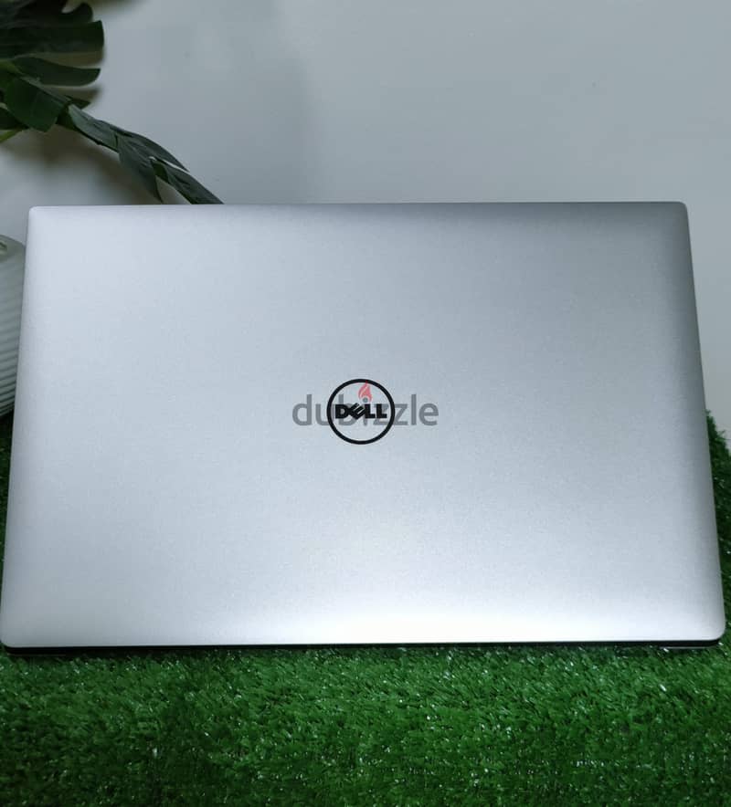 Dell precision 5520 3