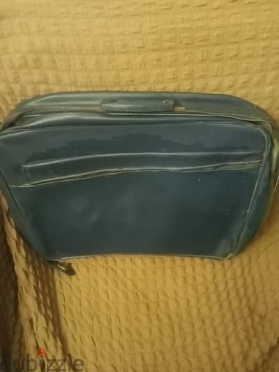 شنطة جلد طبيعي سفر