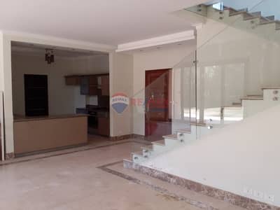 Luxury Duplex with garden in Casa Compound