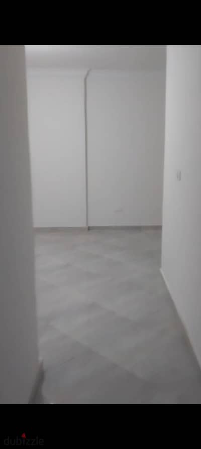 Apartment for sale in Dar Misr Al Andalus 70 Bldgs, prime north-facing with a stunning garden view! Strategic location in New Cairo.