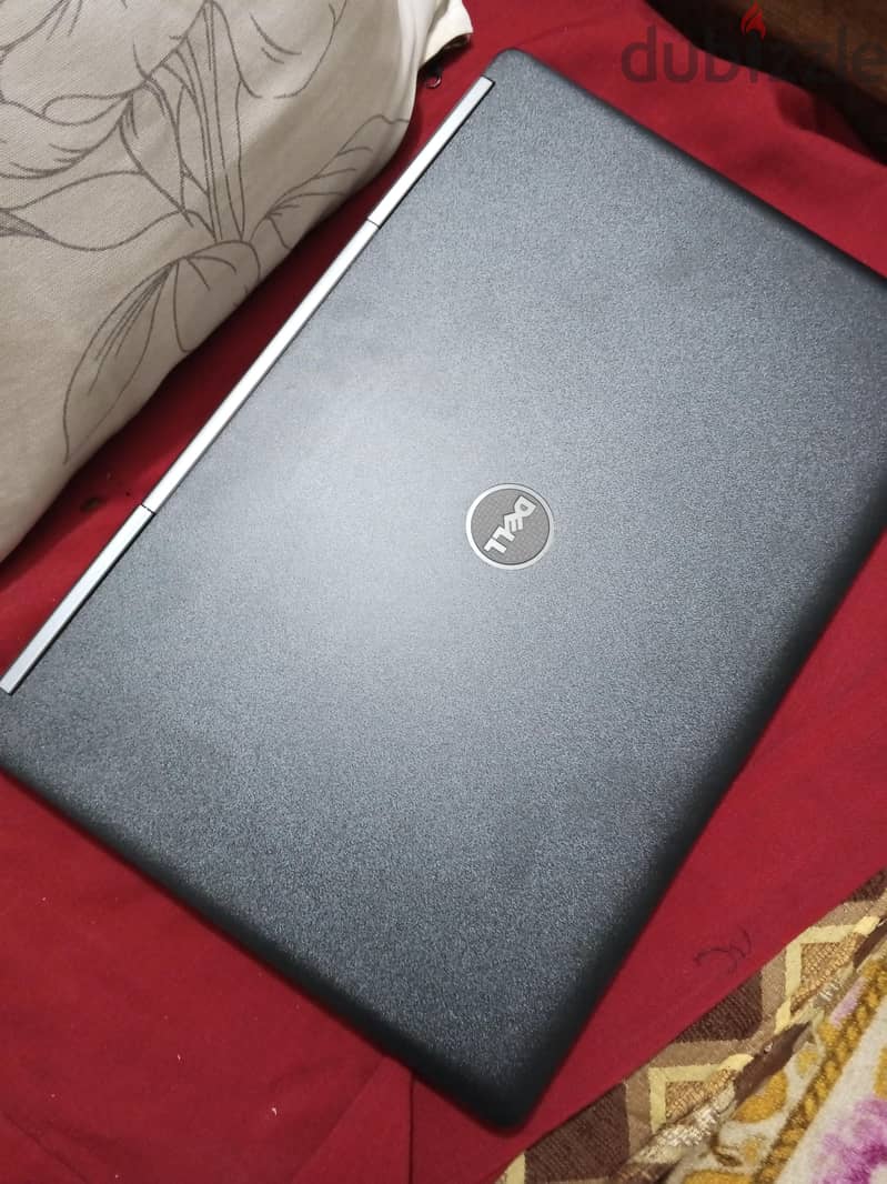 Dell 7710 2
