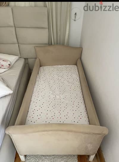 سرير اطفال من سنتر بوينت
