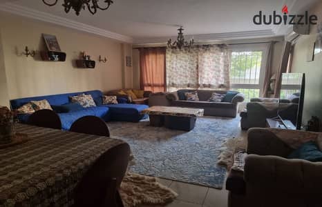 شقة للبيع فى مدينتى 149متر وجاردن 60متر فيو وايد جاردن 3غرف نوم و2 حمام منطقة B11 المميزة قصاد الخدمات مباشرة سعر لقطه