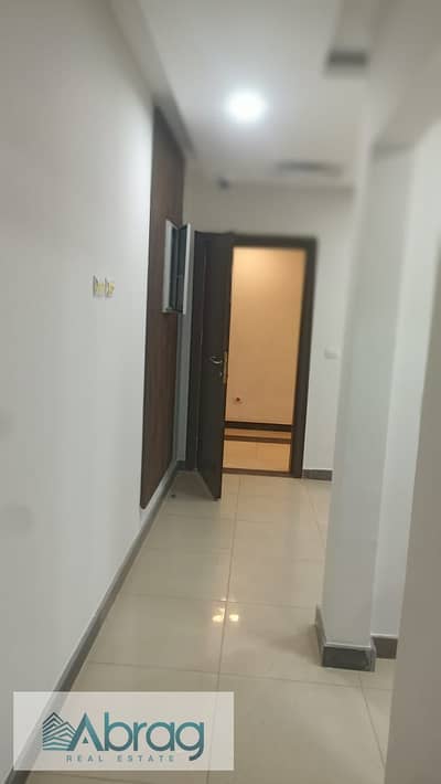 Office space for rent: 60 sq m fully finished office in Trivium Mall, Sheikh Zayed.