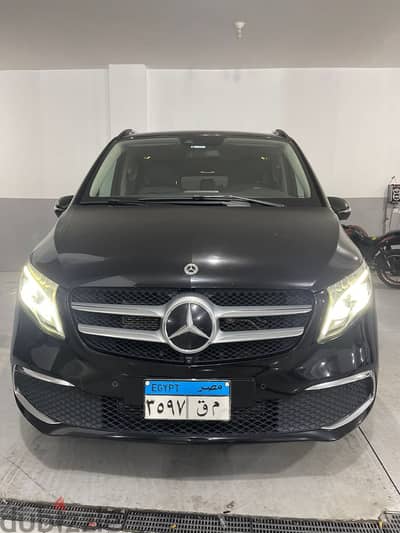 مرسيدس V250 - موديل 2022 للإيجار