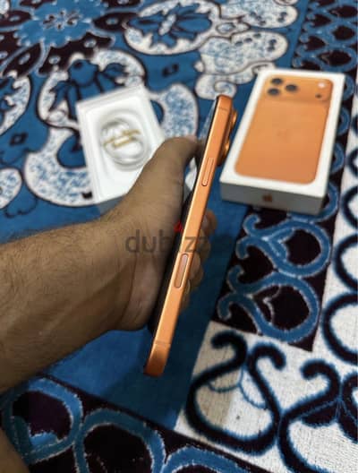 17 برو ماكس