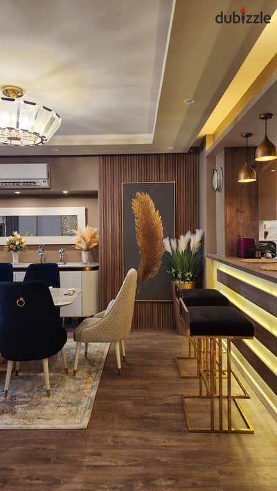 Luxury apartment for rent in the square