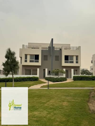 للاستلام الفوري تاون هاوس للبيع يافضل سعر و لوكيشن في هايد بارك القاهرة الجديدة Hyde Park New Cairo