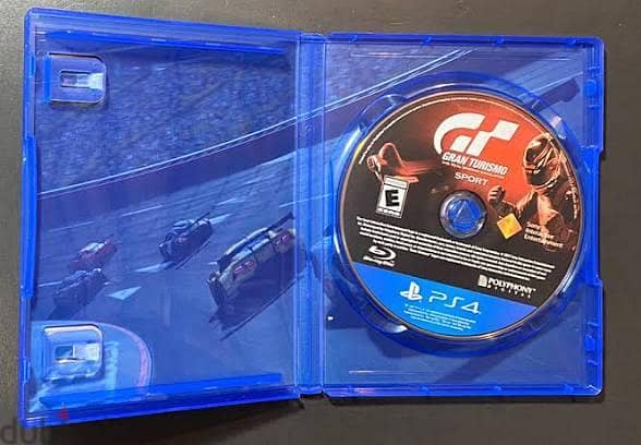 Playstation 4 SLIM - 1TB - 8 Games 4