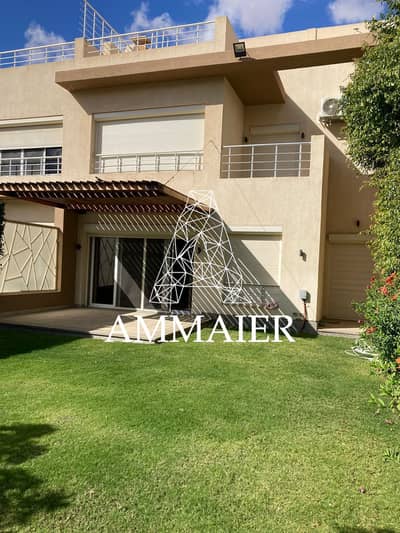 Townhouse for sale in Grand Heights prime location