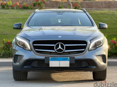 Mercedes-Benz GLA 200 2015