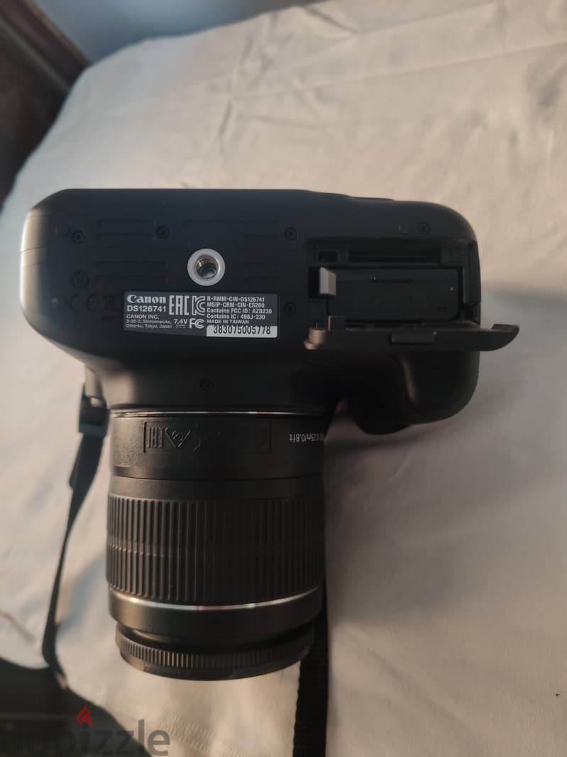 Canon eos 2000 D used ( with it's lens and accessories) 2