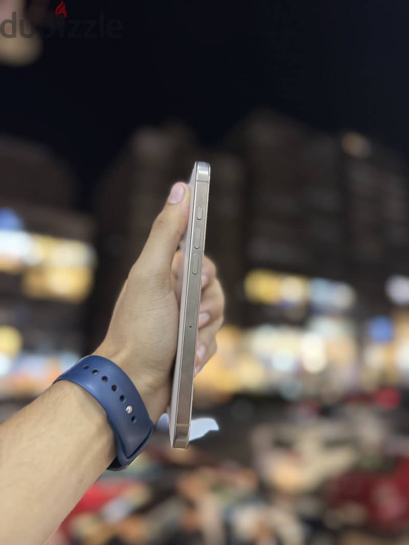 Apple - iPhone 16 Pro Max 1