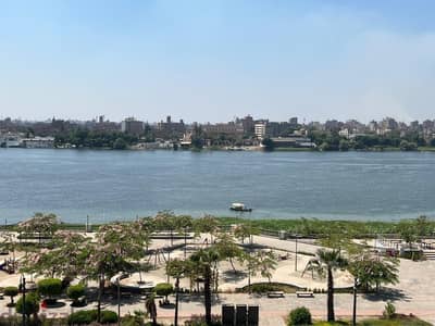 فرصة   شقة للبيع علي كورنيش النيل مباشرة-  أبراج اللؤلؤة إطلالة مميزة