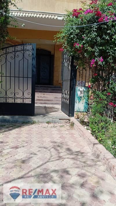 Ground floor apartment with a private entrance for rent in a prime location – 7th District – Sheikh Zayed