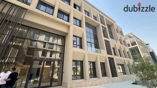 FOR ll RENT  *District 5* – Business District   للإيجار | مكتب إداري 79 م²