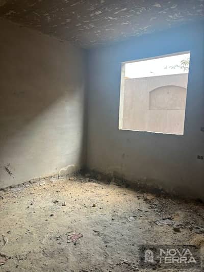 Basement 235m² and garden 200m² for sale in the Ninth District, Sheikh Zayed