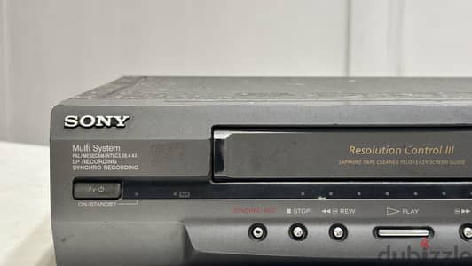 جهاز فيديو كاسيت سوني الأصلي (Sony VHS VCR