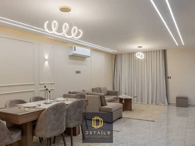 للايجار اول سكن في كومباوند برومينر الشيخ زايد فرش فندقي بالكامل فيو لاند سكيب و حمام سباحه