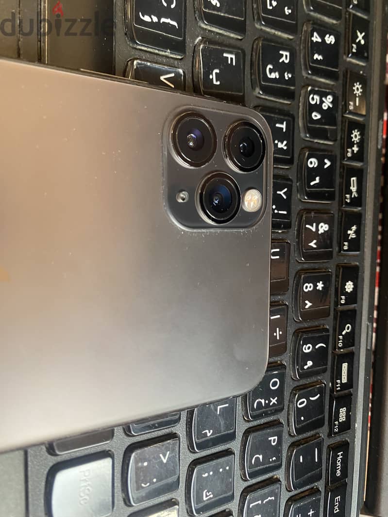 IP 11 pro Max 2