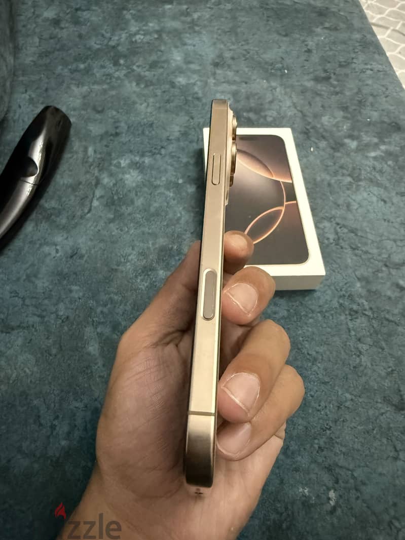 Apple - iPhone 16 Pro Max 3