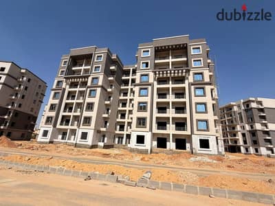 شقة للبيع بمساحة 140 مترًا مربعًا، تشطيب كامل، داخل كمبوند مايان الشروق.