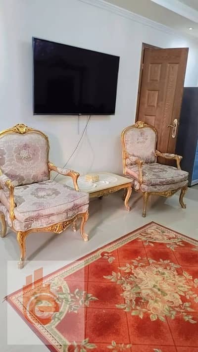 شقـة مفروشـة بـ لوران قرب البحـر 150 م