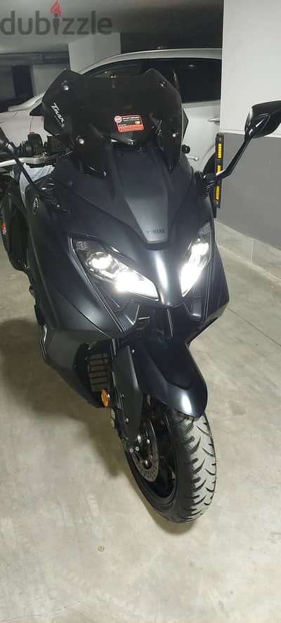 للبيع سكوتر Yamaha Tmax 562 ٢٠٢٣