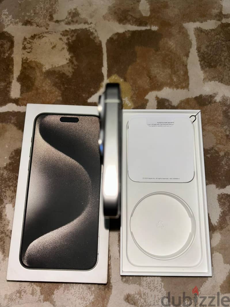 Apple - iPhone 15 Pro Max 8