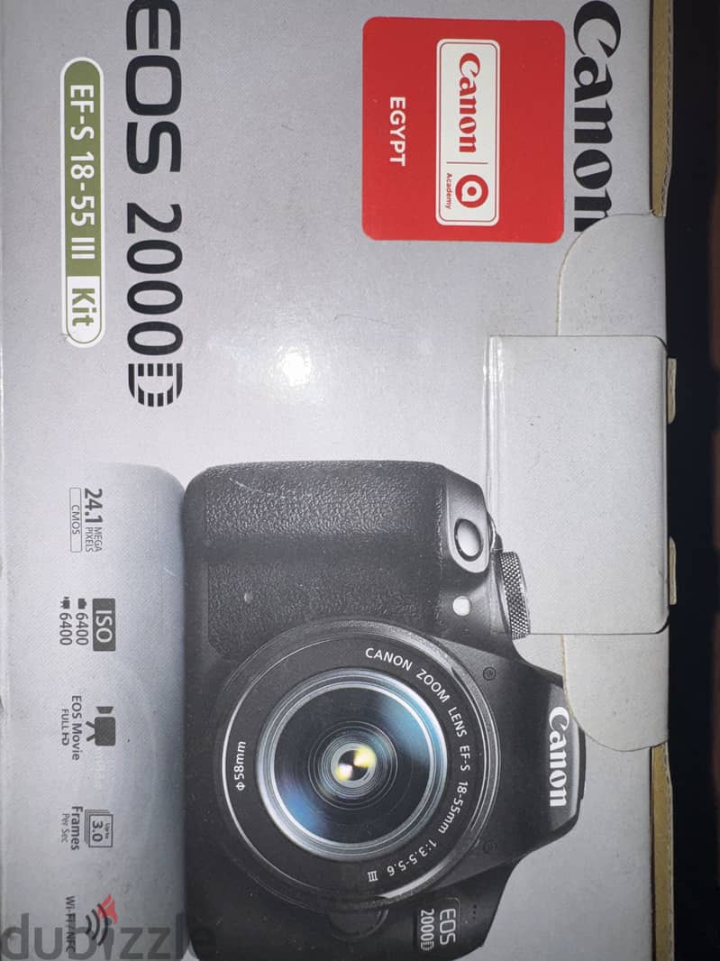 Camera EOS 2000 D with cover and memory card 4