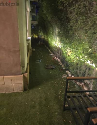 ارضي بجاردن ١٣٥ م + ٨٠ متر