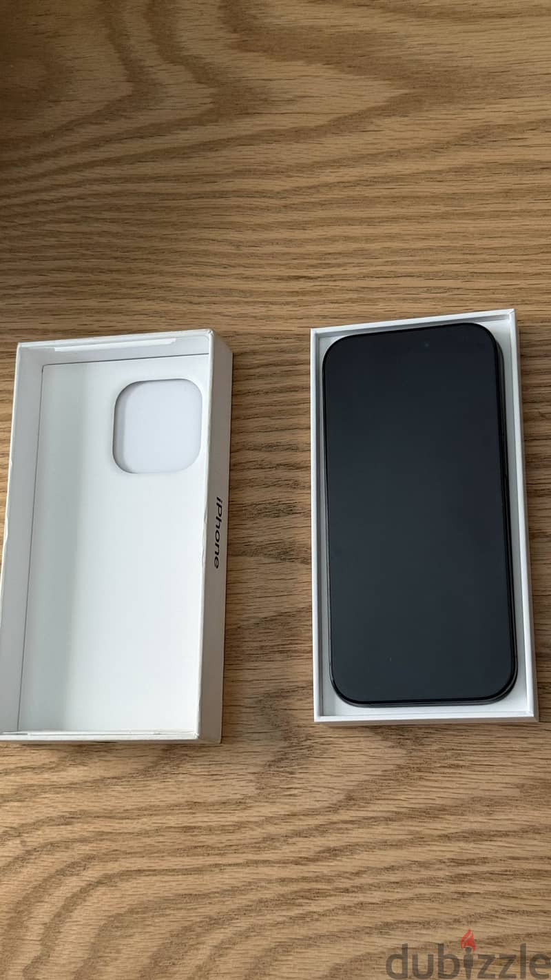 Apple - iPhone 16 Pro 2
