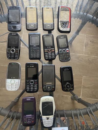 مجموعة ١٤ موبايلات قديمة Samsung / Nokia / G-Tide شغالة