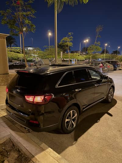 كيا سورينتو 2020 ٧ راكب المكنة الكبيرة V6 3500 cc