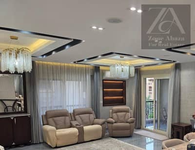 Furnished apartment for rent, ultra super deluxe, Stone Residence Compound, Katameya, Cairo. 3 bedrooms, kitchen, and air conditioning.