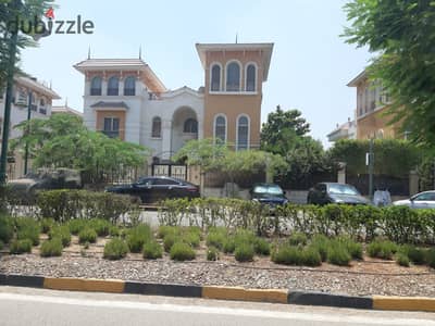 فيلا للإيجار في كمبوند الديار المخابرات القاهره الجديده التجمع الخامس في حي النرجس علي شارع التسعين