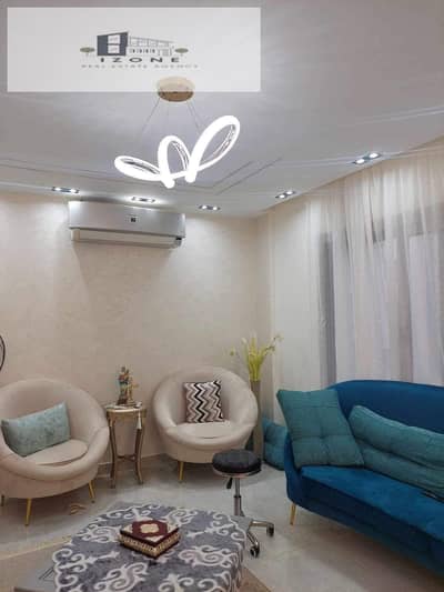 أفضل سعر شقة مفروشة بالكامل للإيجار في جاليريا مون فالي Galleria Moon Valley القاهرة الجديدة New Cairo 135 متر 2 غرفة نوم 2 حمام