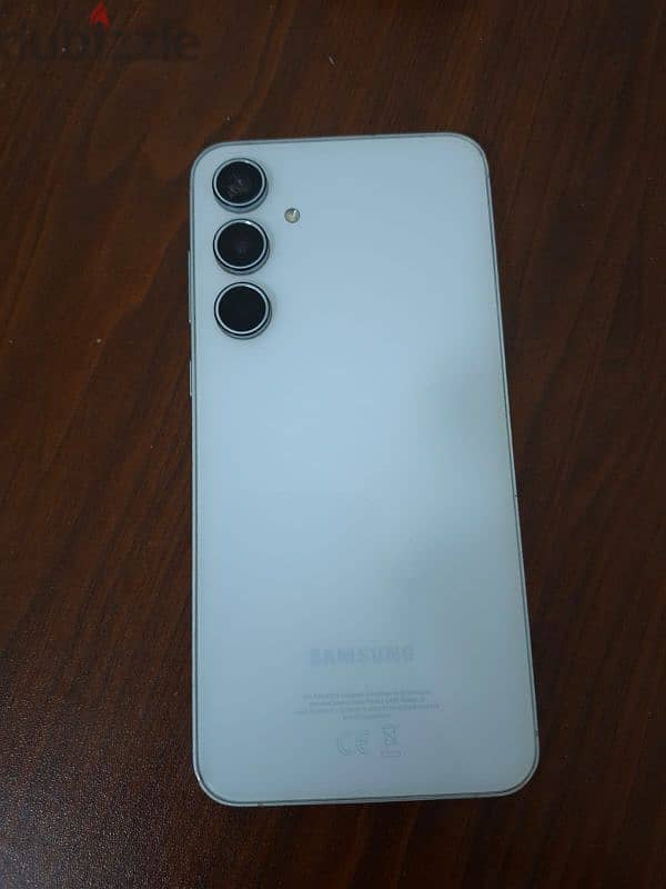 Samsung a55 4