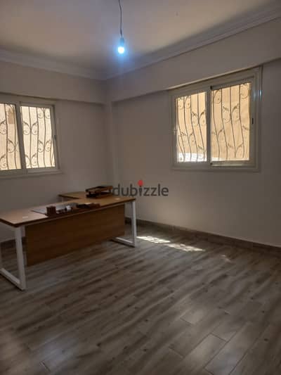 For rent, an apartment of 350m, suitable for administrative activities in the first assembly with a private entrance