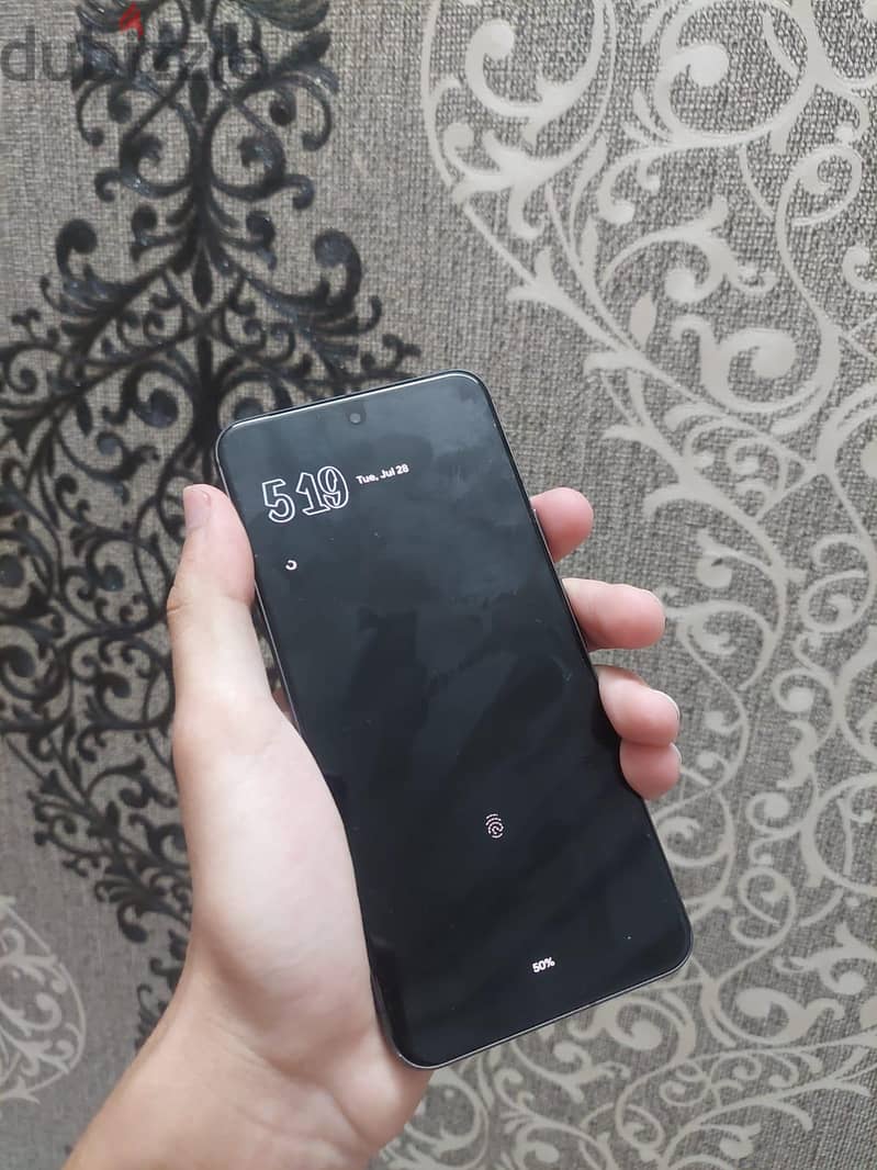Google Pixel 8 4