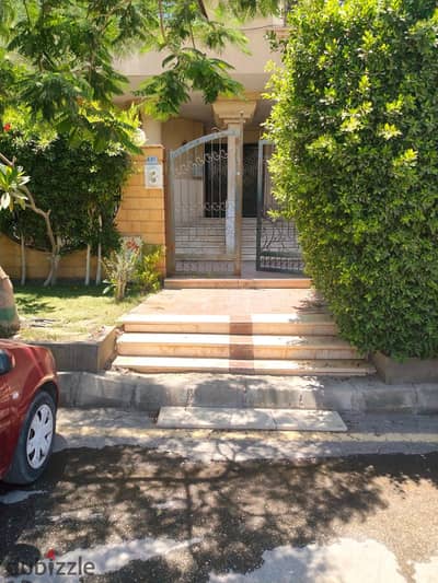 Duplex for rent in Al Tagamoa Al Awal, Al Yasmeen 3, ultra super lux finish, 400 meters + 100 garden