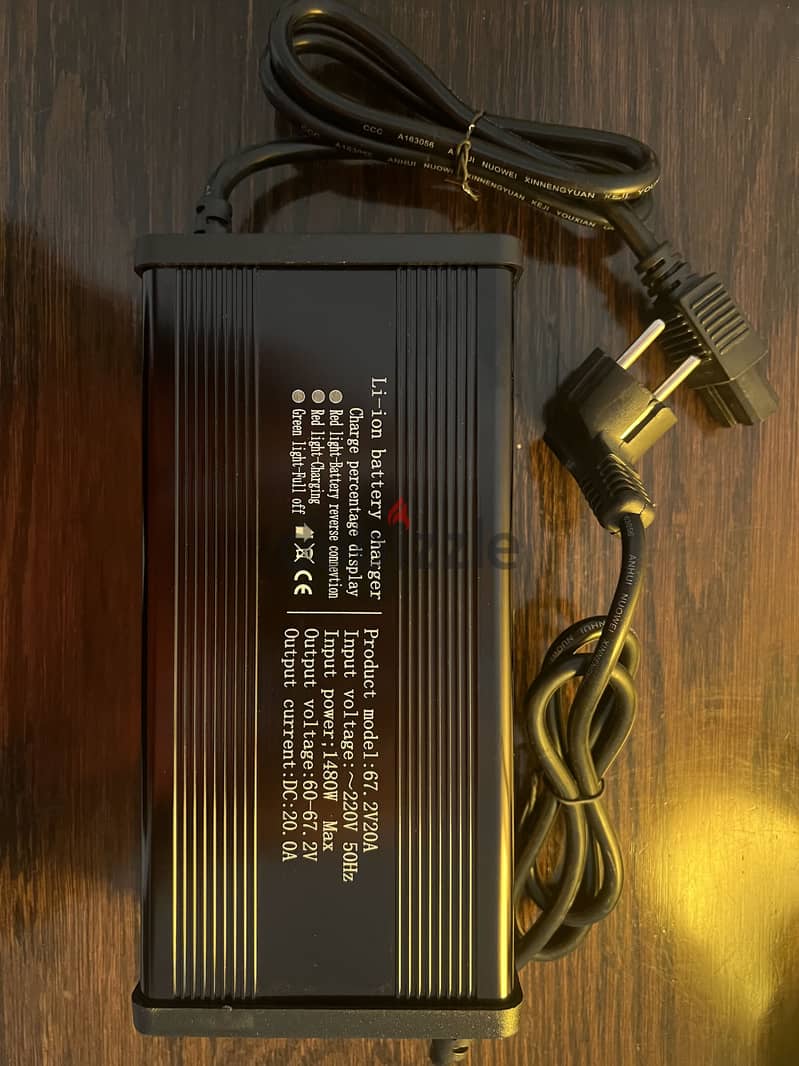 Lithium Battery charger 67.2V - 20A 2