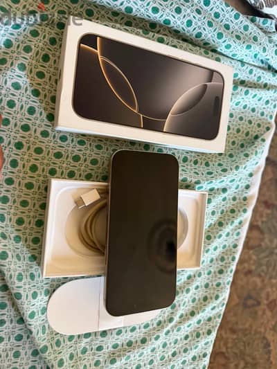 Apple - iPhone 16 Pro