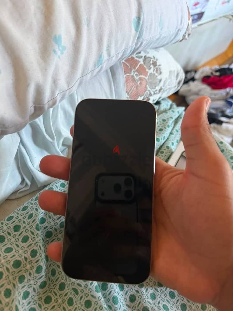 Apple - iPhone 16 Pro 6